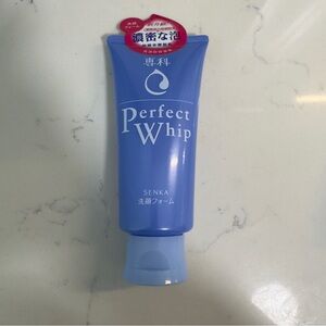 Senka Perfect Whip Cleanser